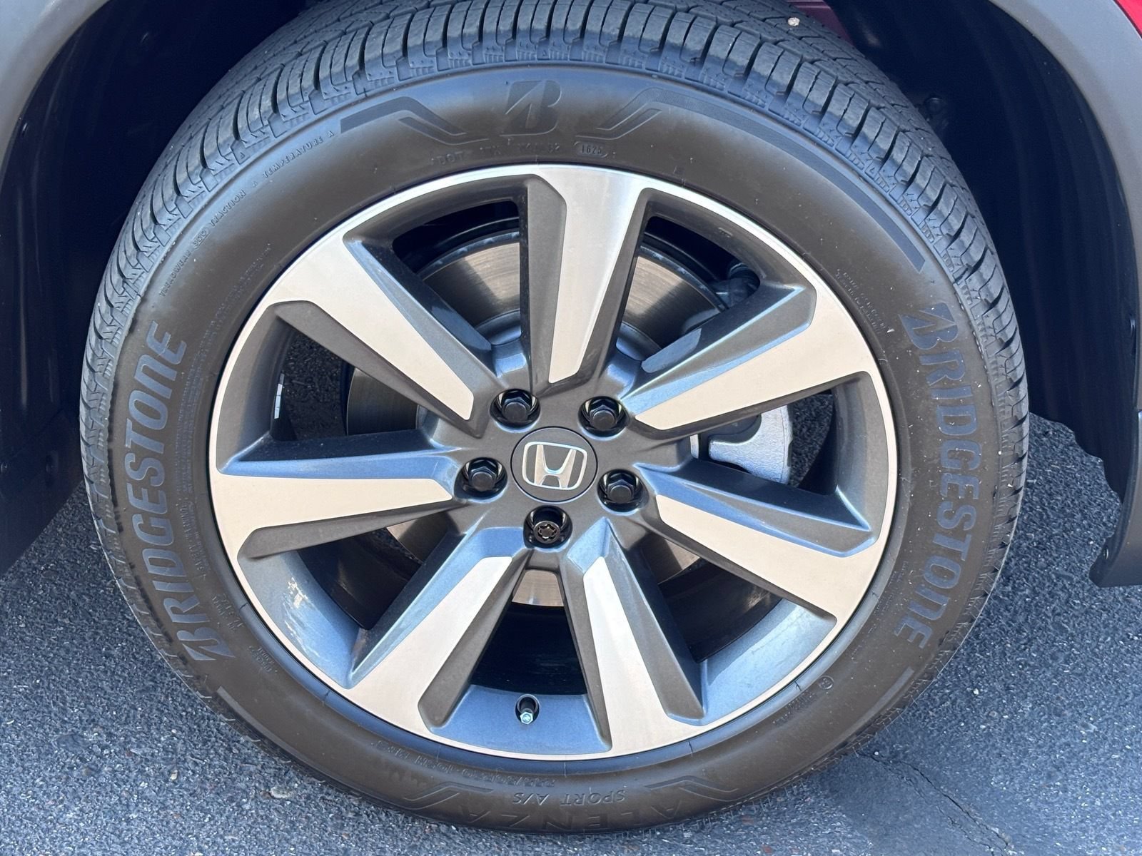 Certified 2025 Honda Pilot Elite image 11