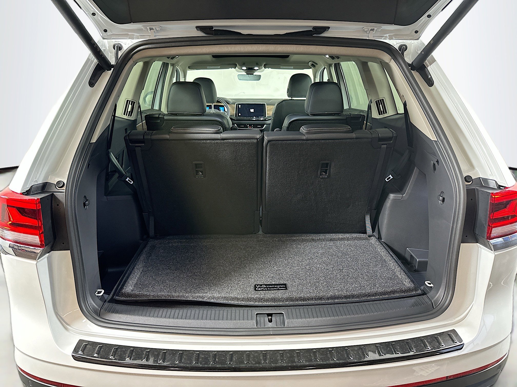 New 2026 Volkswagen Atlas SE image 25