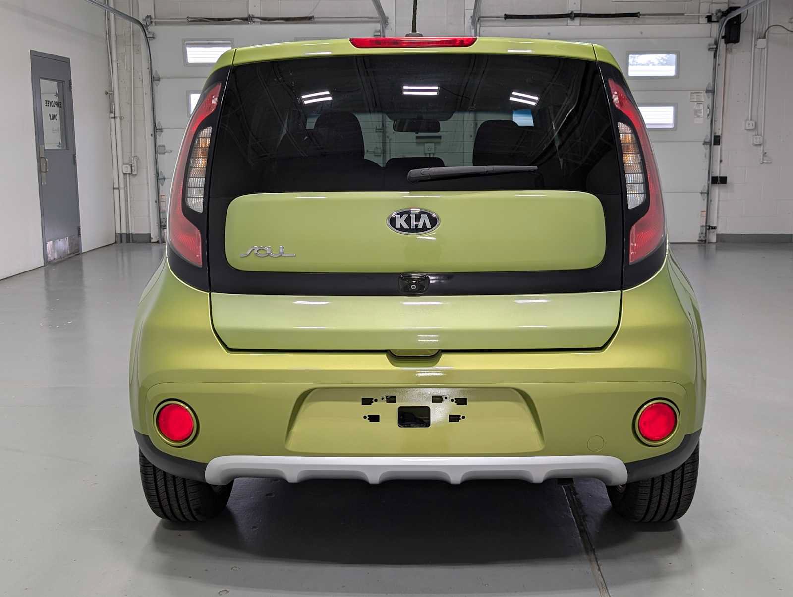 Used 2017 Kia Soul + FWD image 9
