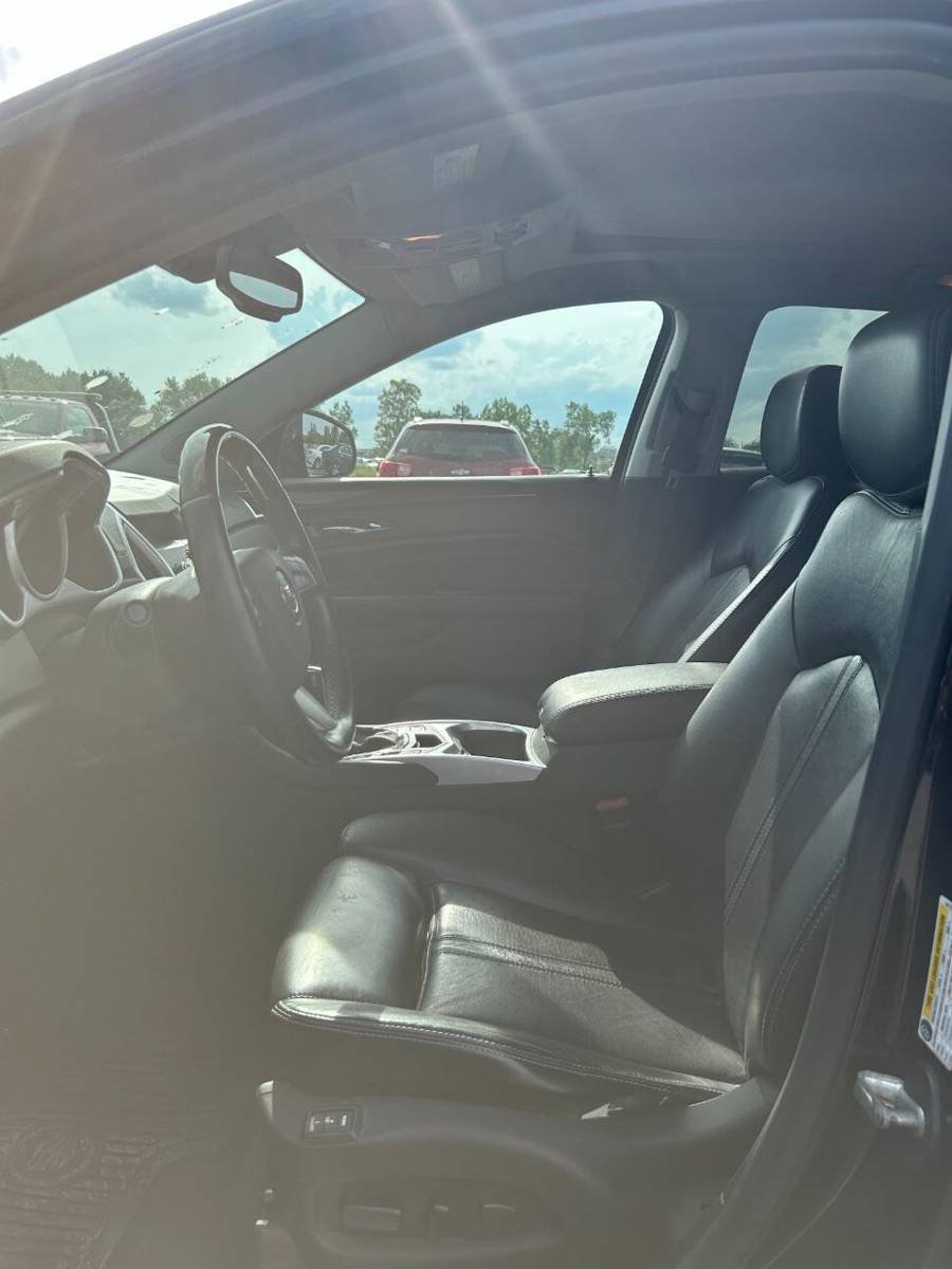 Used 2012 Cadillac SRX Luxury AWD/4WD image 8