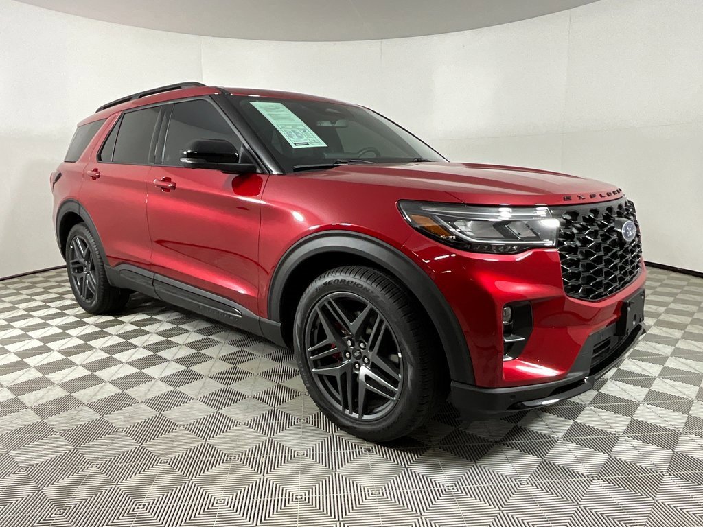 Used 2025 Ford Explorer ST image 6