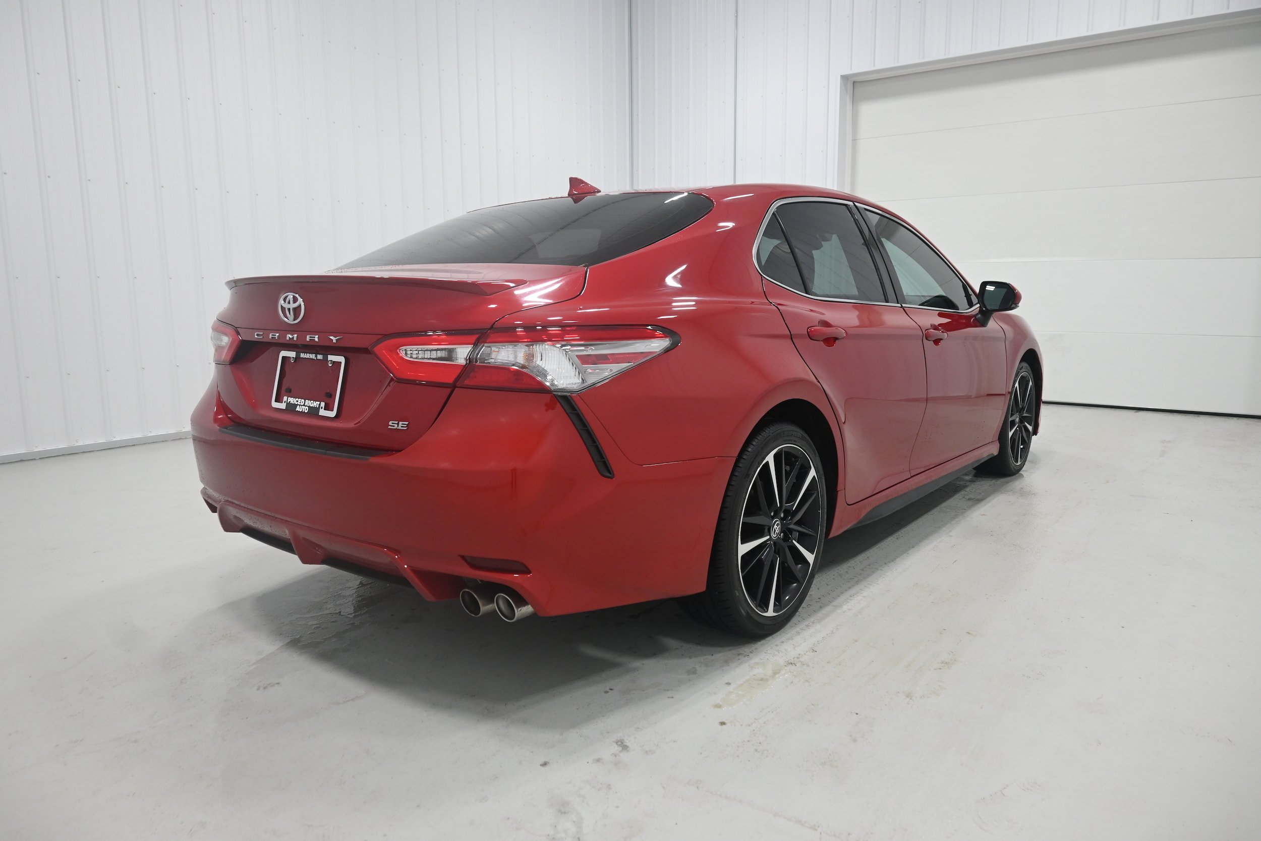 Used 2019 Toyota Camry SE FWD image 28