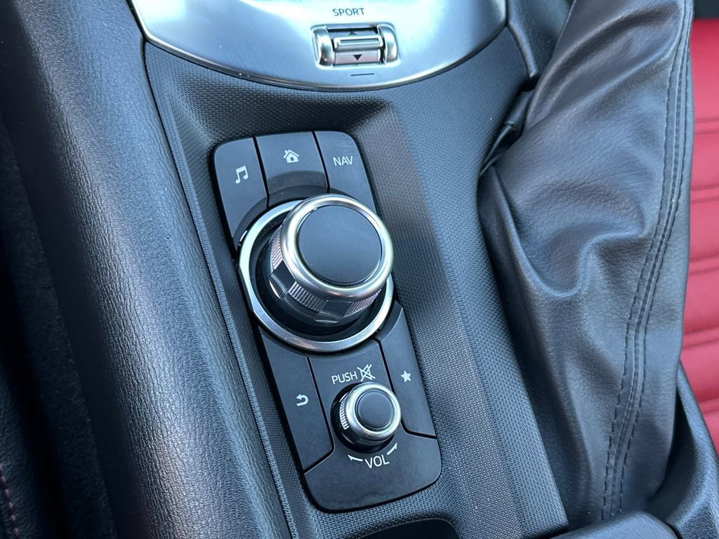 Used 2019 FIAT 124 Spider Abarth w/ Veleno Appearance Group image 35