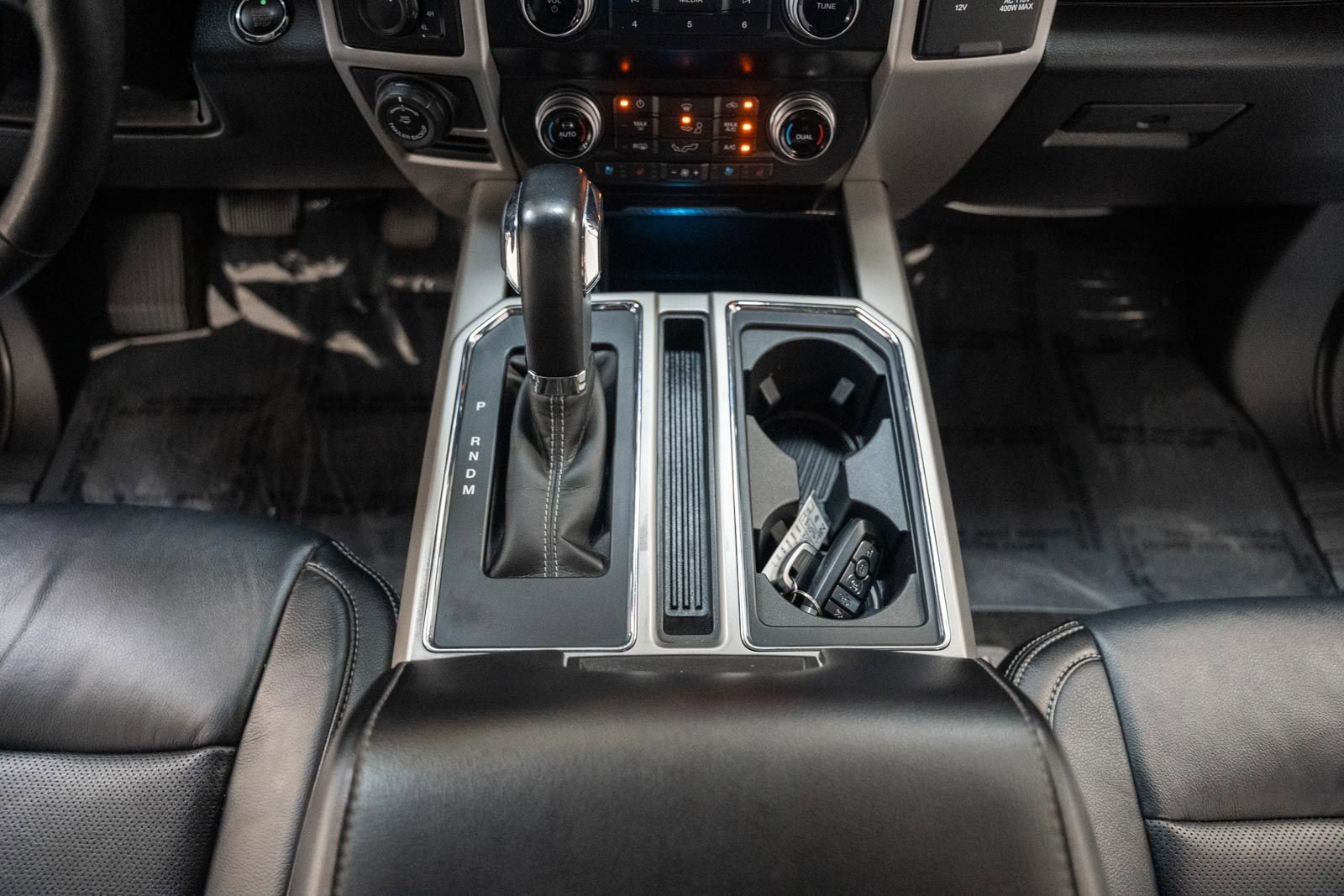 Used 2020 Ford F150 Lariat w/ Equipment Group 502A Luxury AWD/4WD image 25