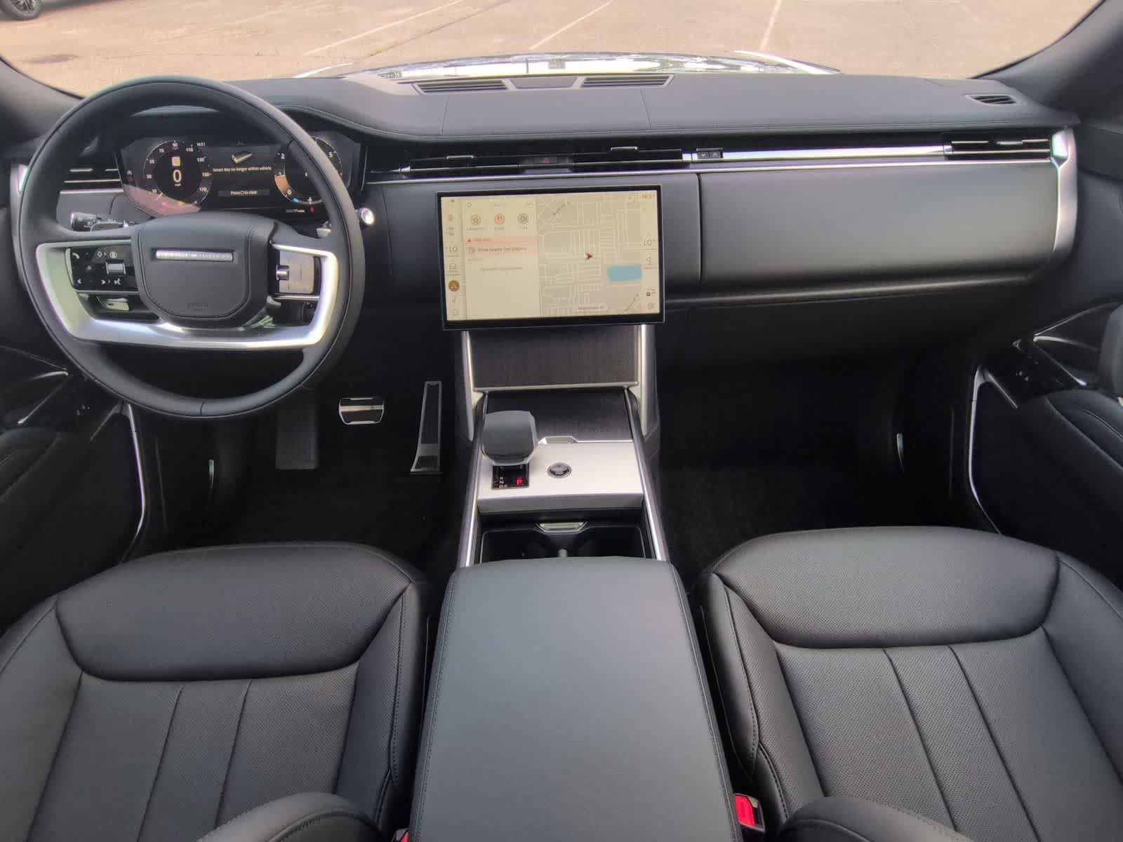 New 2026 Land Rover Range Rover Long Wheelbase SE AWD/4WD image 15
