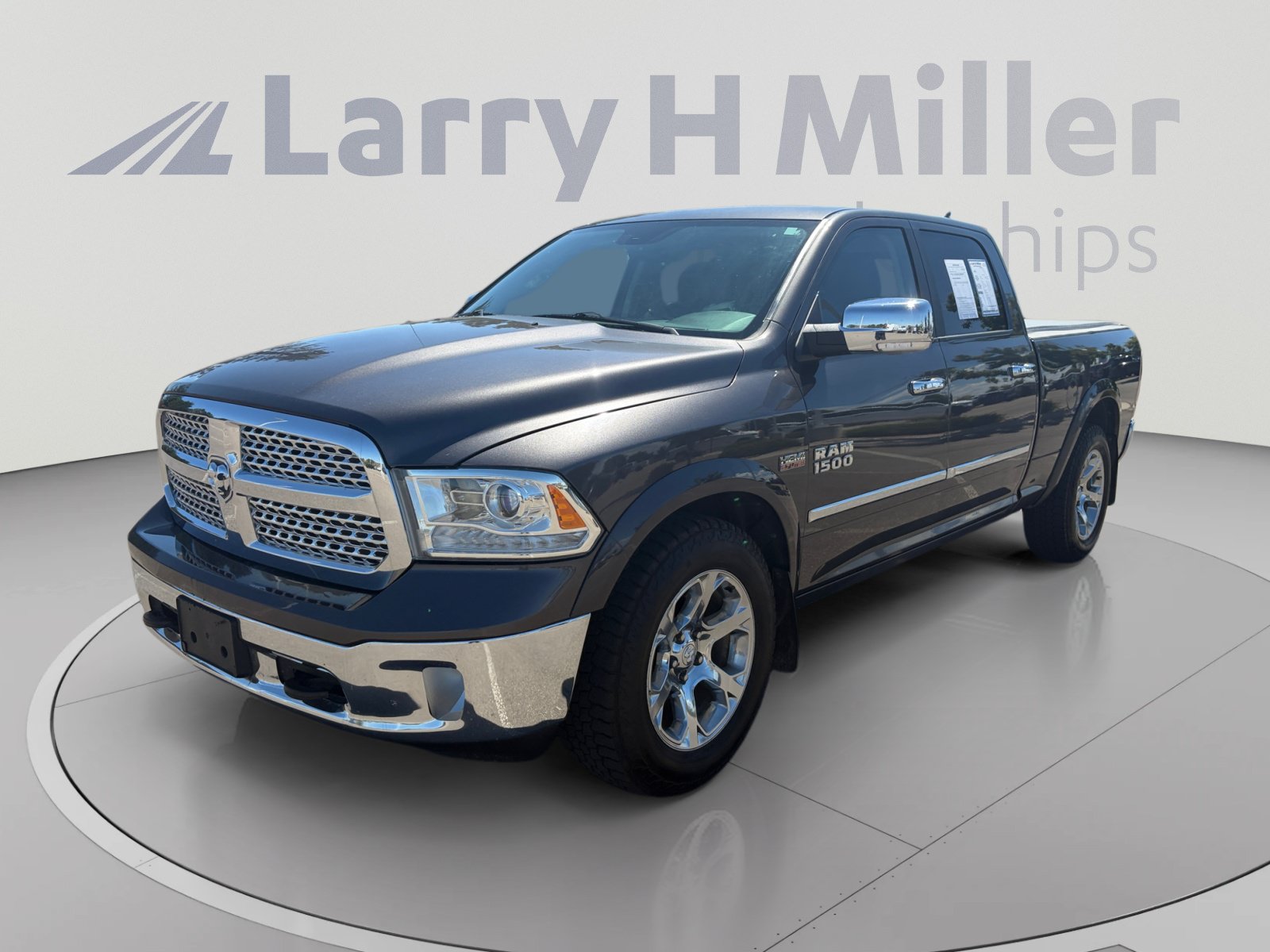 Used 2014 RAM 1500 Laramie w/ Convenience Group AWD/4WD image 1