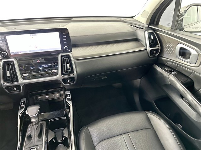 Used 2023 Kia Sorento SX image 28