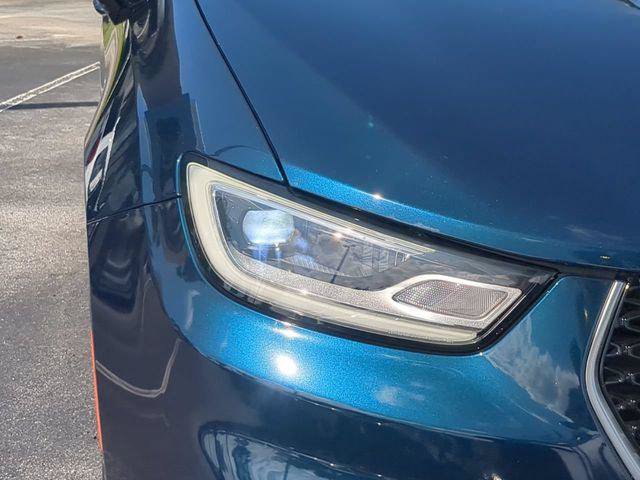Certified 2025 Chrysler Pacifica Pinnacle w/ Trailer Tow Group FWD image 10