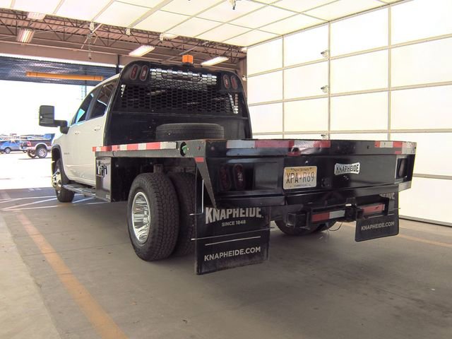 Used 2024 Chevrolet Silverado 3500 LT w/ Convenience Package image 2