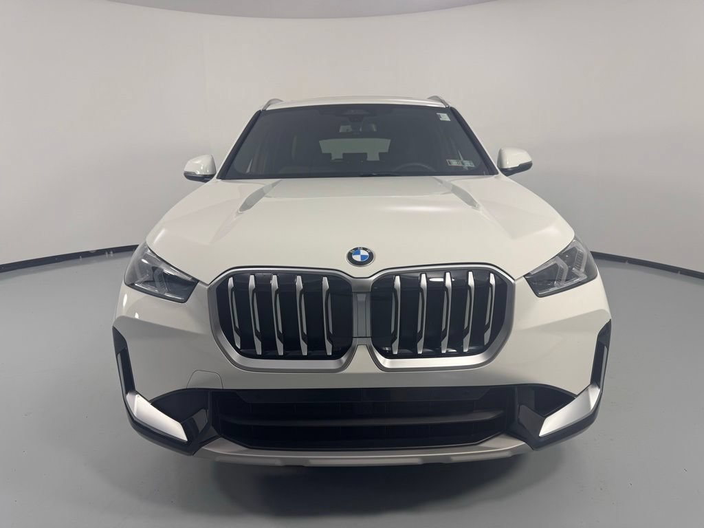 Certified 2025 BMW X1 xDrive28i w/ Convenience Package AWD/4WD image 3