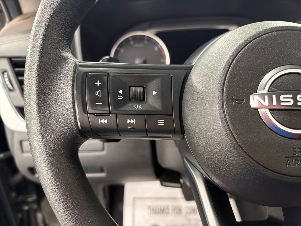 Used 2023 Nissan Rogue S image 20