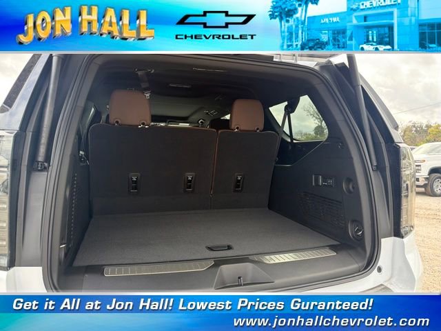 New 2026 Chevrolet Suburban High Country image 11