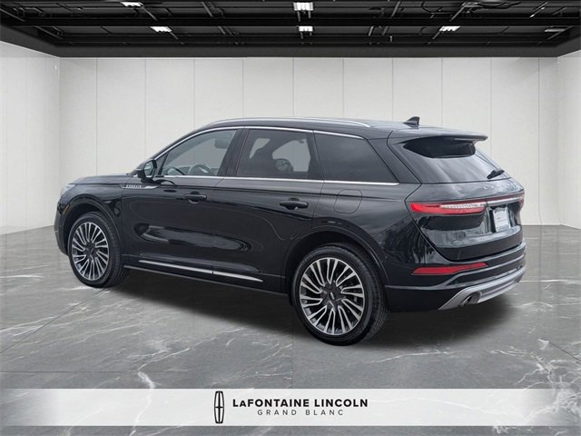Certified 2022 Lincoln Corsair Reserve w/ Sport Package image 3