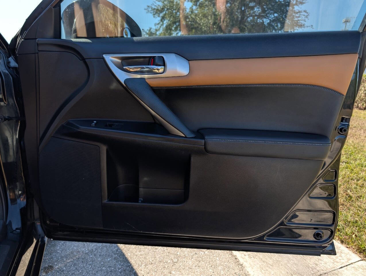 Used 2016 Lexus CT 200h image 16