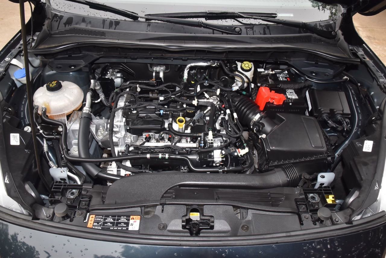 Used 2022 Ford Escape SE w/ SE Sport Appearance Package FWD image 38