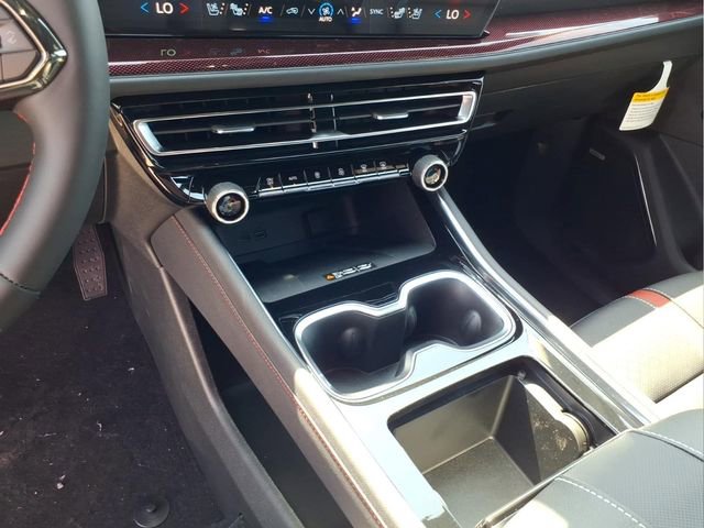 New 2026 Chevrolet Traverse RS w/ LPO, Floor Liner Package AWD/4WD image 20