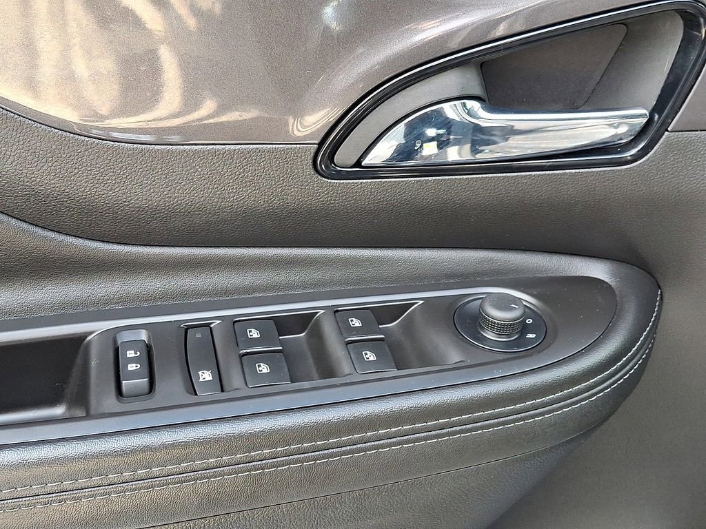 Used 2022 Buick Encore Preferred image 13