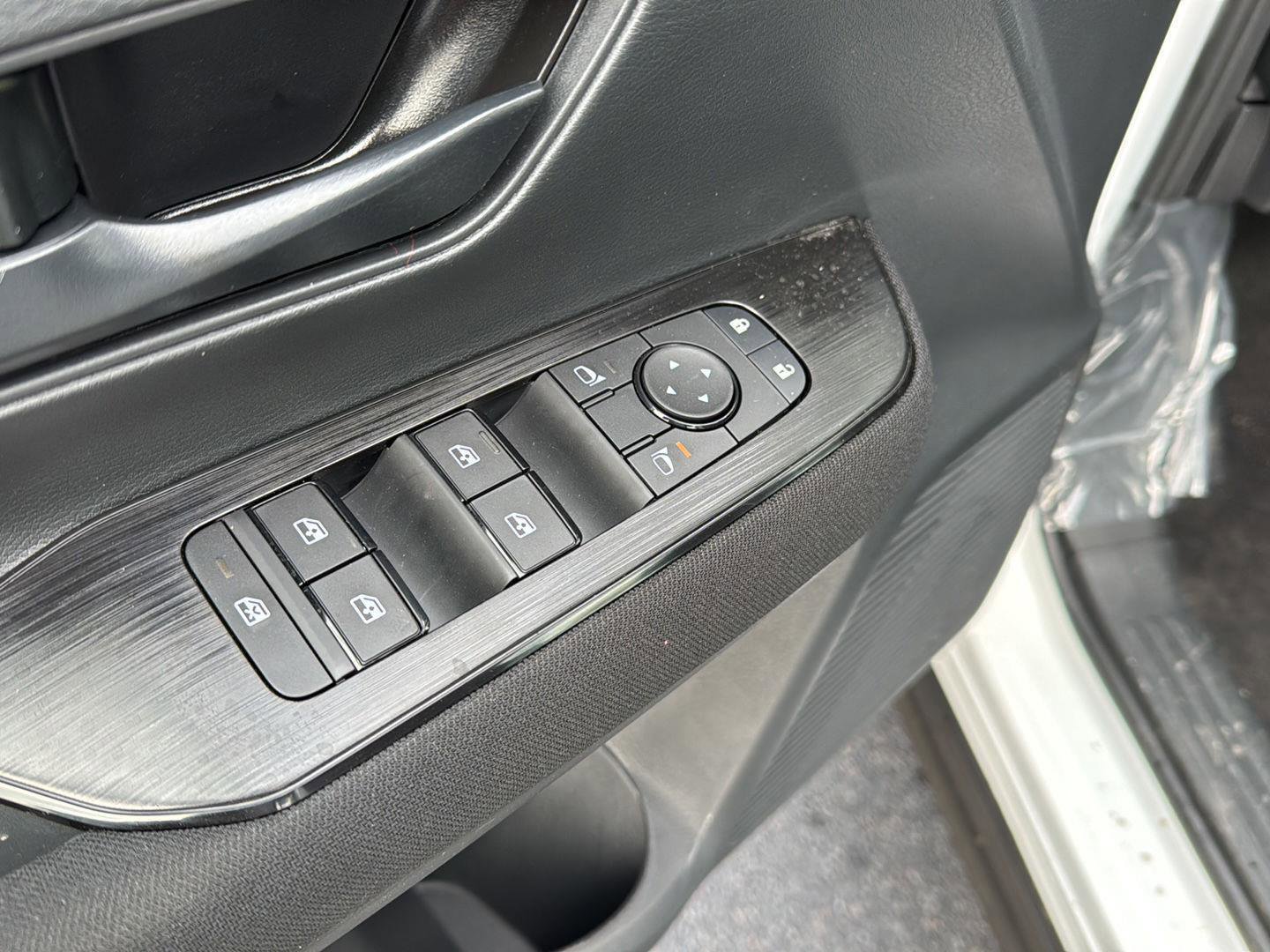 New 2026 Nissan Kicks S image 26