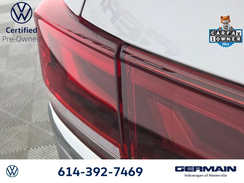 Certified 2025 Volkswagen Atlas SEL Premium R-Line image 16