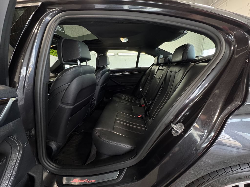 Used 2019 BMW 540i xDrive w/ Convenience Package AWD/4WD image 22