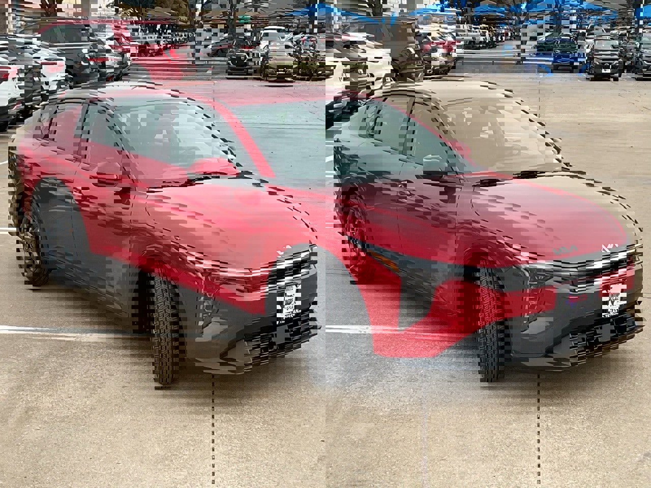 Used 2025 Kia K4 LXS image 4