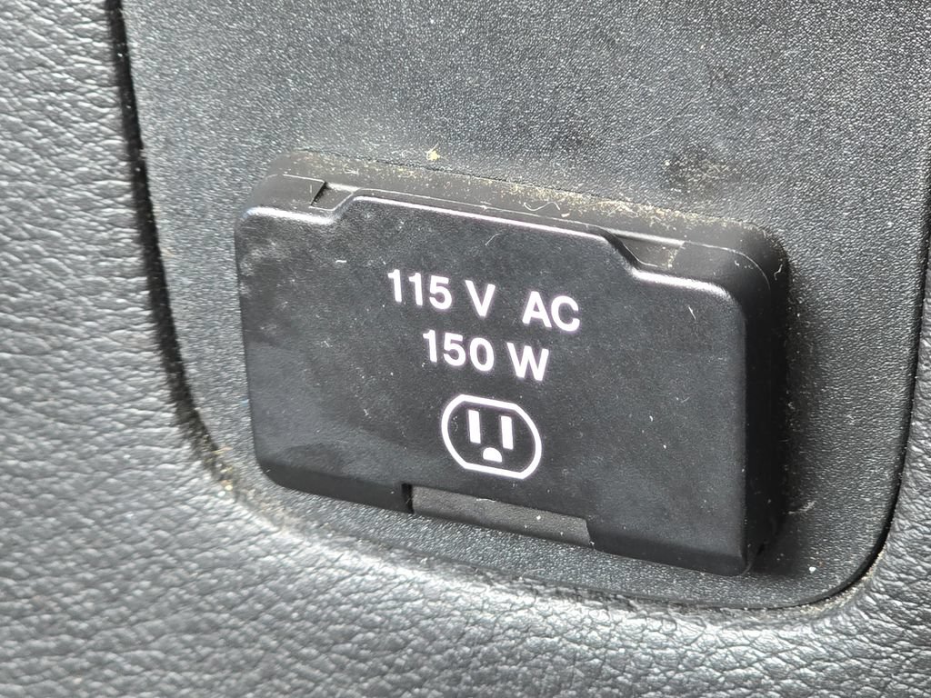 Used 2016 Jeep Wrangler Unlimited Rubicon AWD/4WD image 11