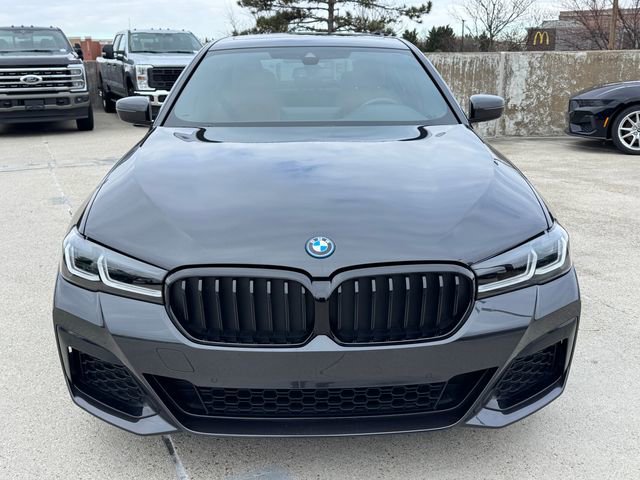 Used 2023 BMW 530e w/ M Sport Package image 2
