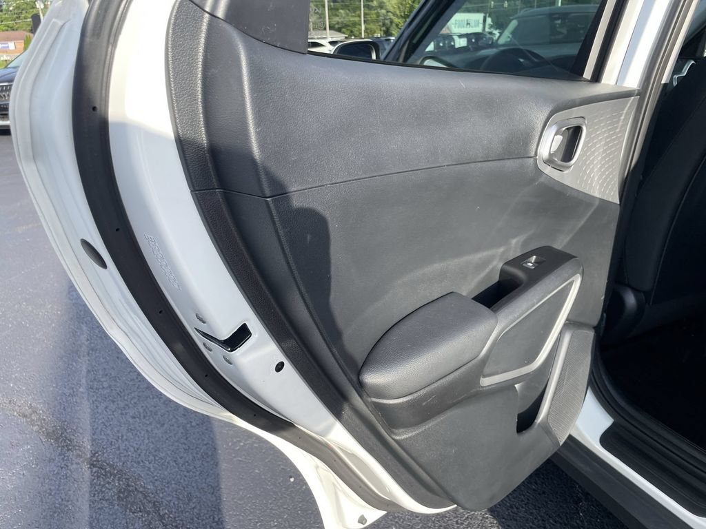 Used 2022 Kia Soul LX FWD image 20