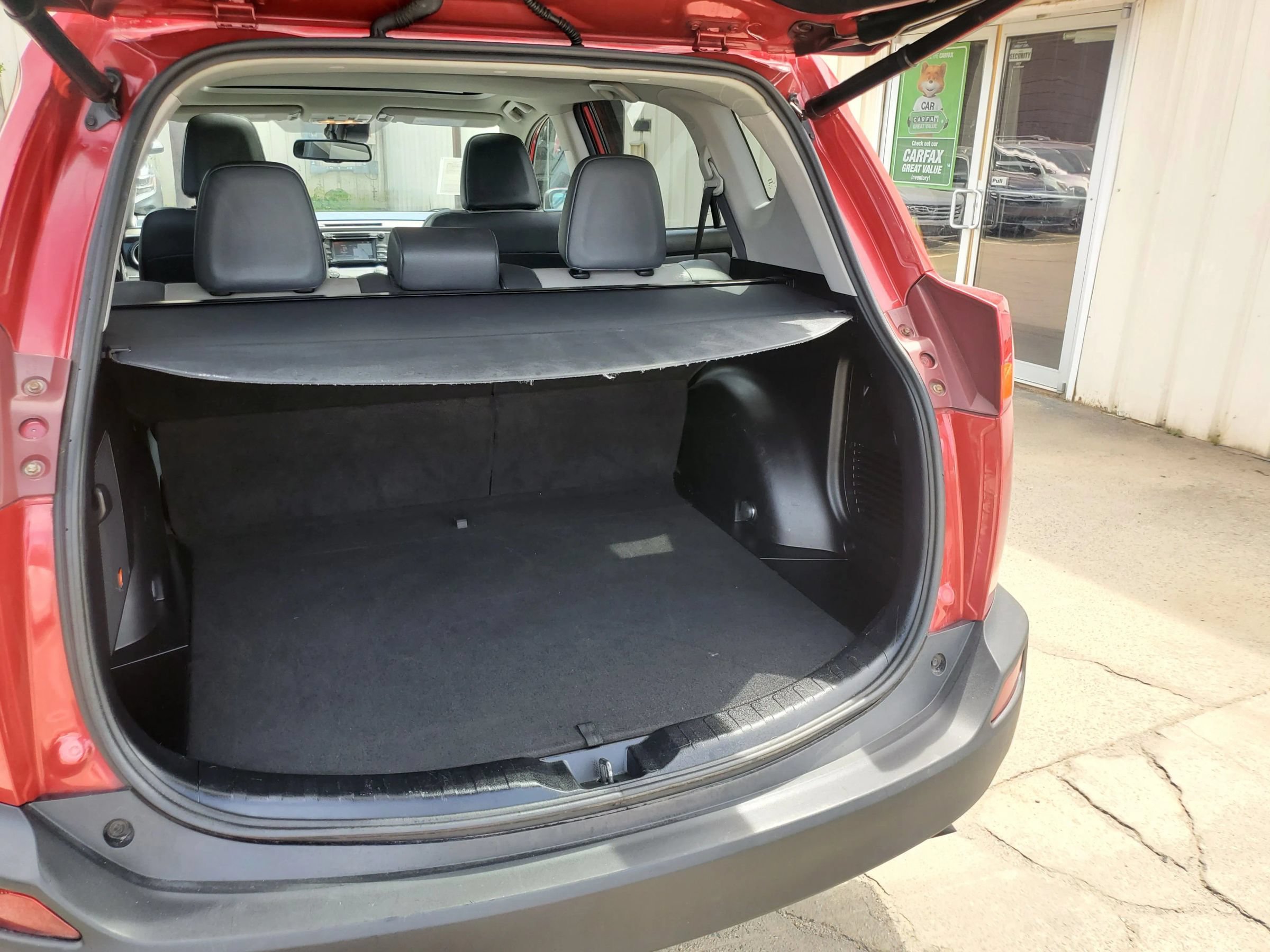 Used 2015 Toyota RAV4 Limited w/ Technology Package FWD image 61