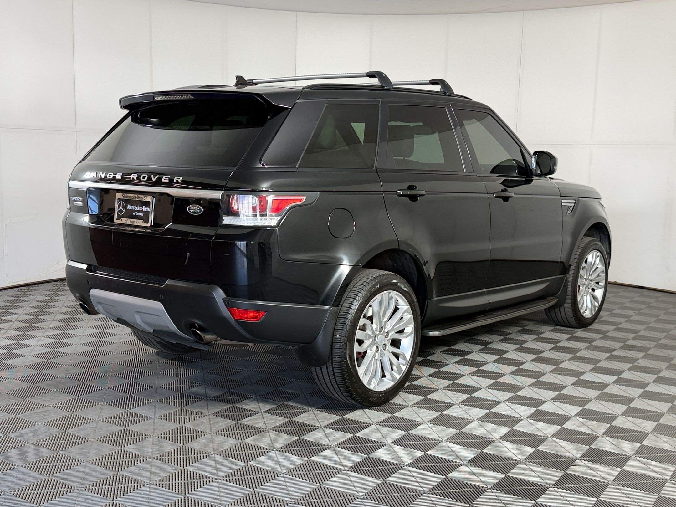 Used 2015 Land Rover Range Rover Sport Supercharged AWD/4WD image 9