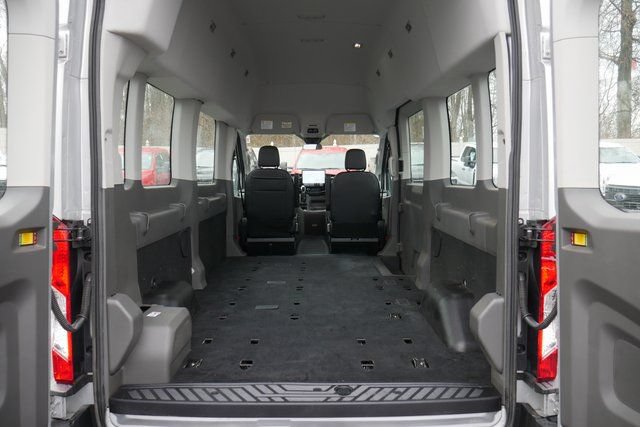 Used 2023 Ford Transit 350 XLT RWD image 11