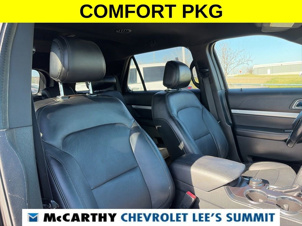 Used 2016 Ford Explorer XLT w/ Equipment Group 202A image 27