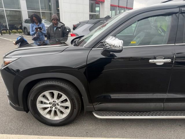 Used 2024 Toyota Grand Highlander XLE AWD/4WD image 6