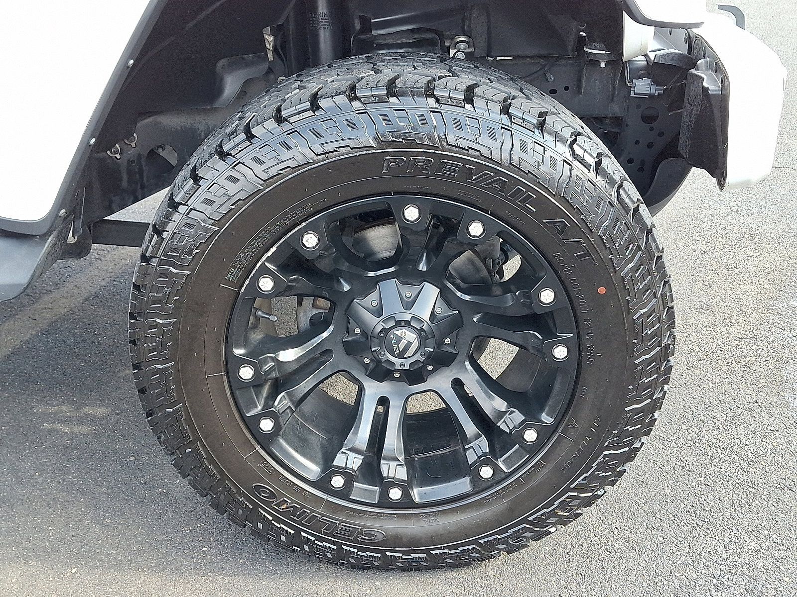 Certified 2022 Jeep Gladiator Overland AWD/4WD image 8