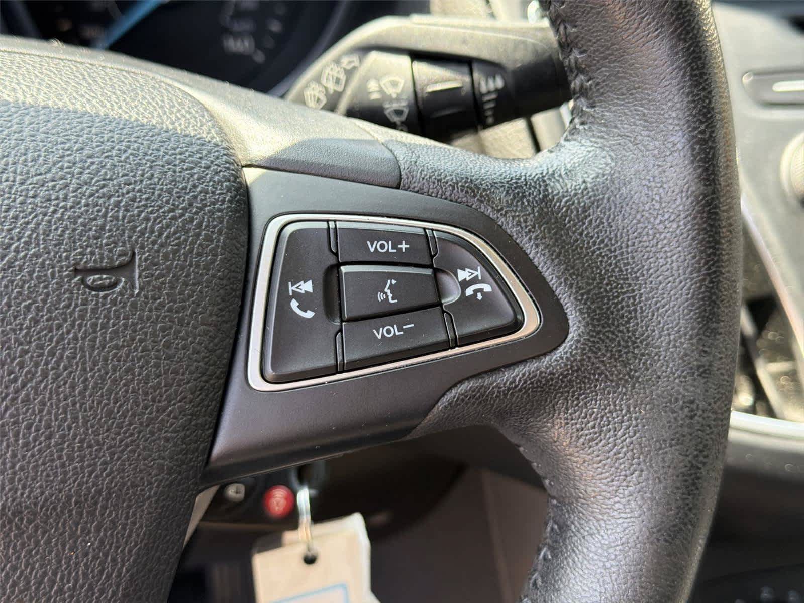 Used 2016 Ford Focus SE w/ Equipment Group 201A FWD image 34