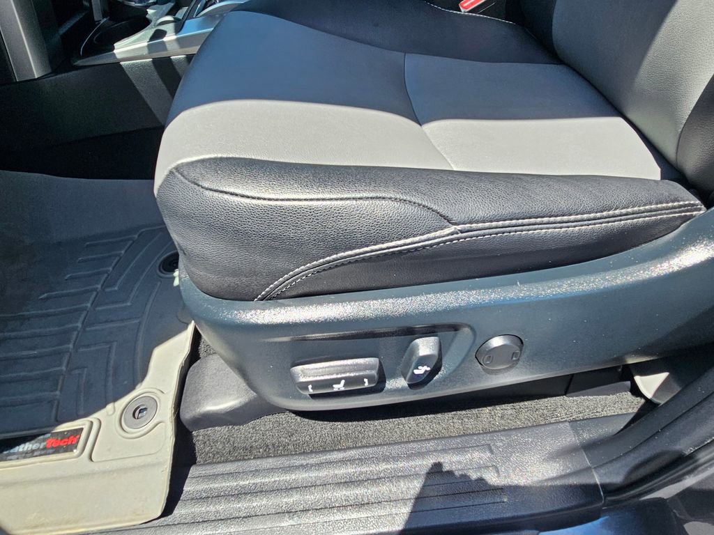 Used 2022 Toyota 4Runner SR5 Premium w/ Moonroof Package AWD/4WD image 14