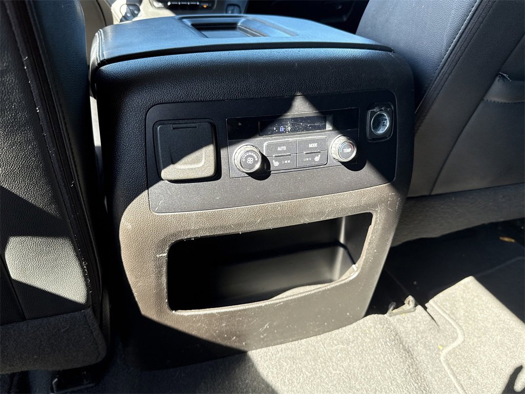 Used 2019 Chevrolet Tahoe LT w/ RST Edition image 25