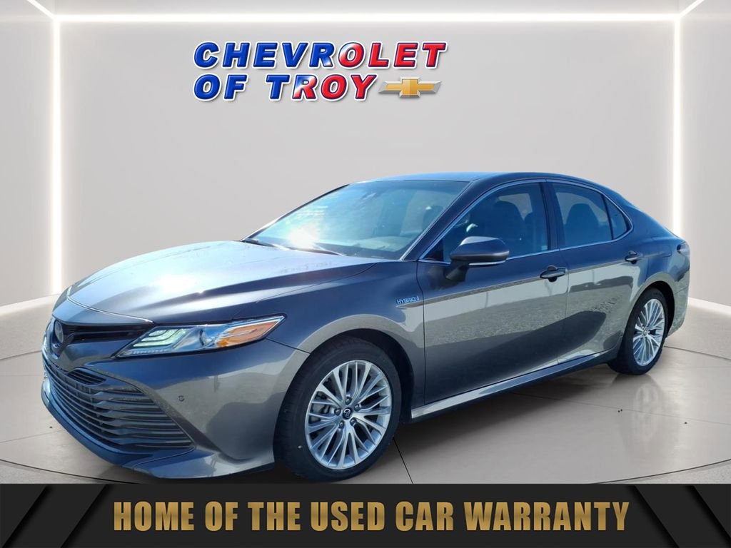 Used 2018 Toyota Camry XLE image 4