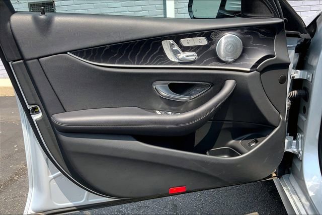 Used 2019 Mercedes-Benz E 300 4MATIC image 18