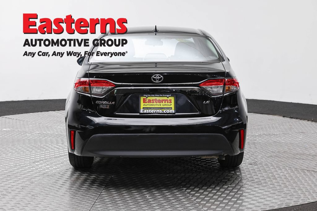 Used 2024 Toyota Corolla LE FWD image 5