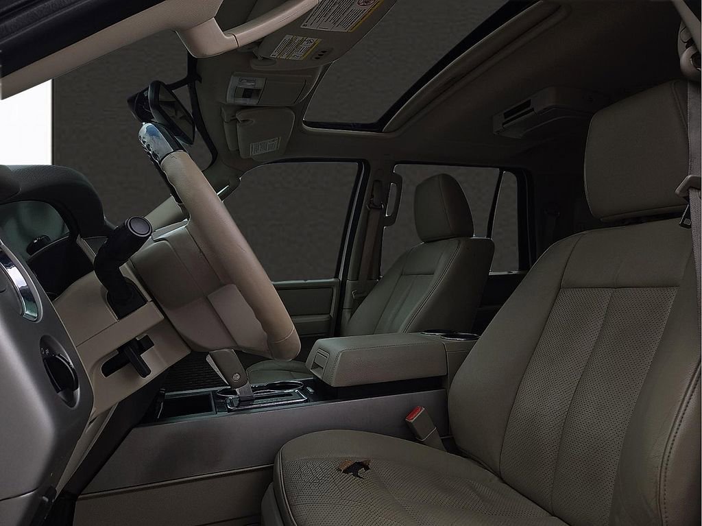 Used 2014 Ford Expedition Limited w/ Equipment Group 301A AWD/4WD image 14