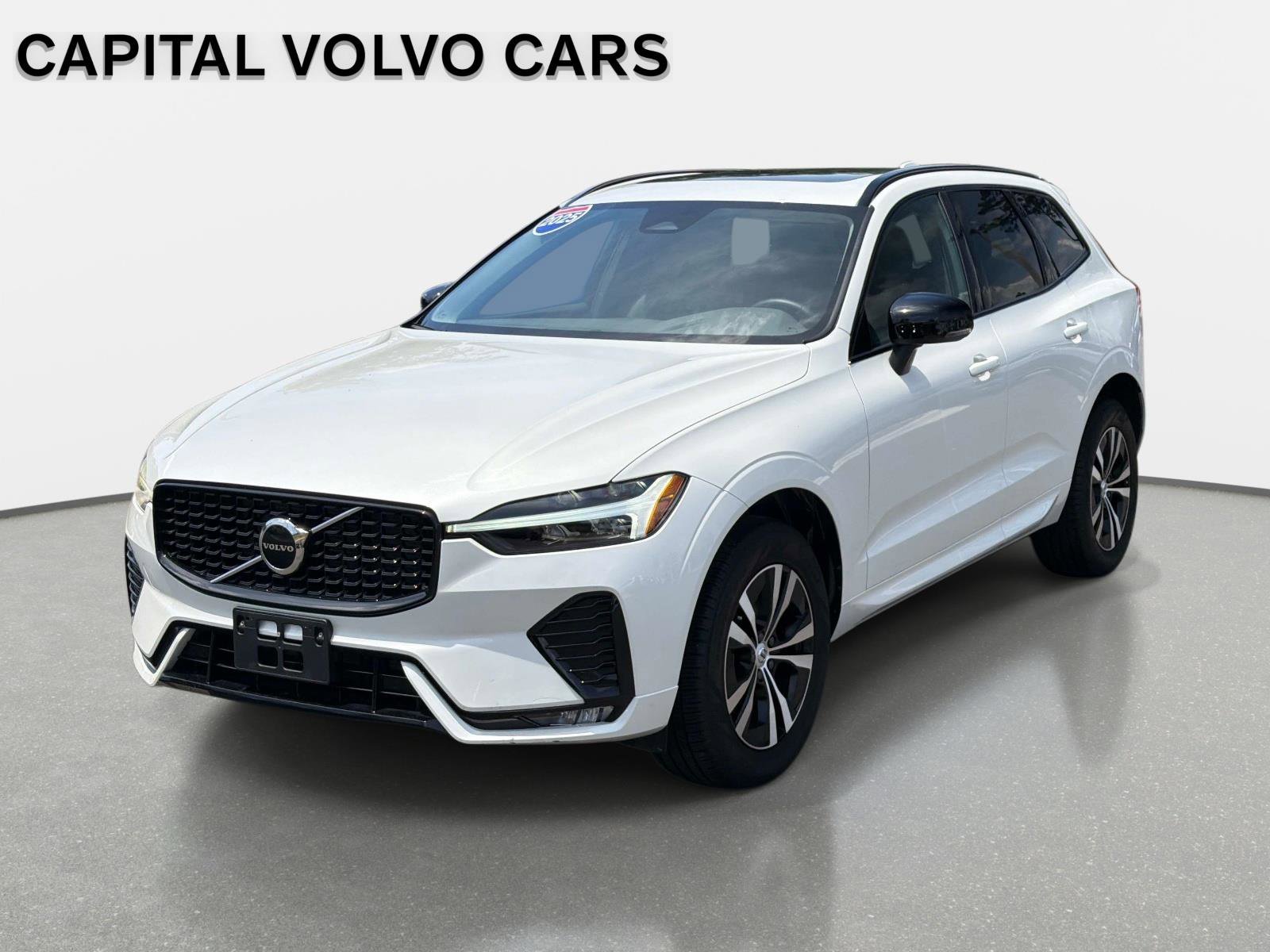 Certified 2025 Volvo XC60 B5 Core AWD/4WD image 1