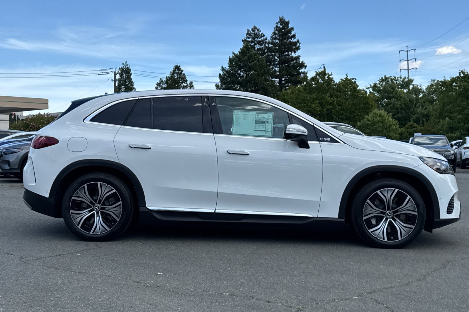 New 2025 Mercedes-Benz EQE 350+ 4MATIC SUV image 2