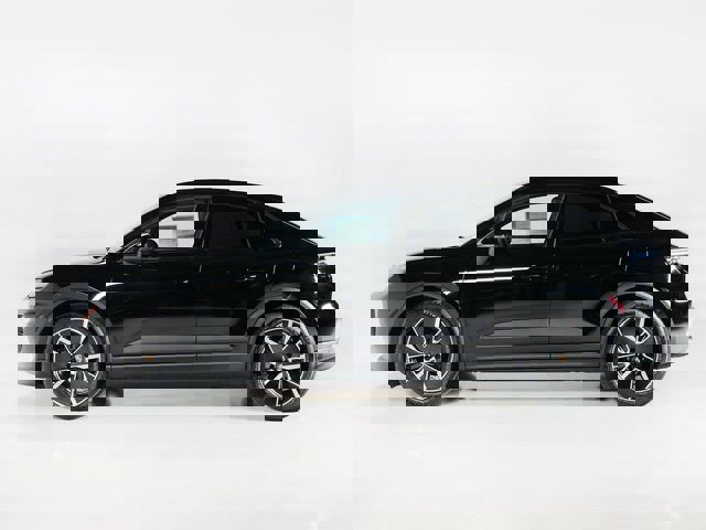 New 2025 Porsche Macan 4 Electric image 2