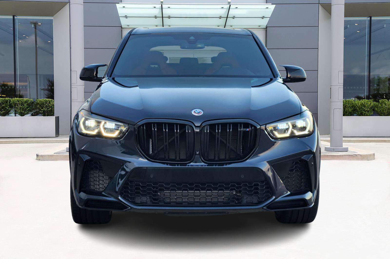 Used 2023 BMW X5 M w/ Competition Package image 2