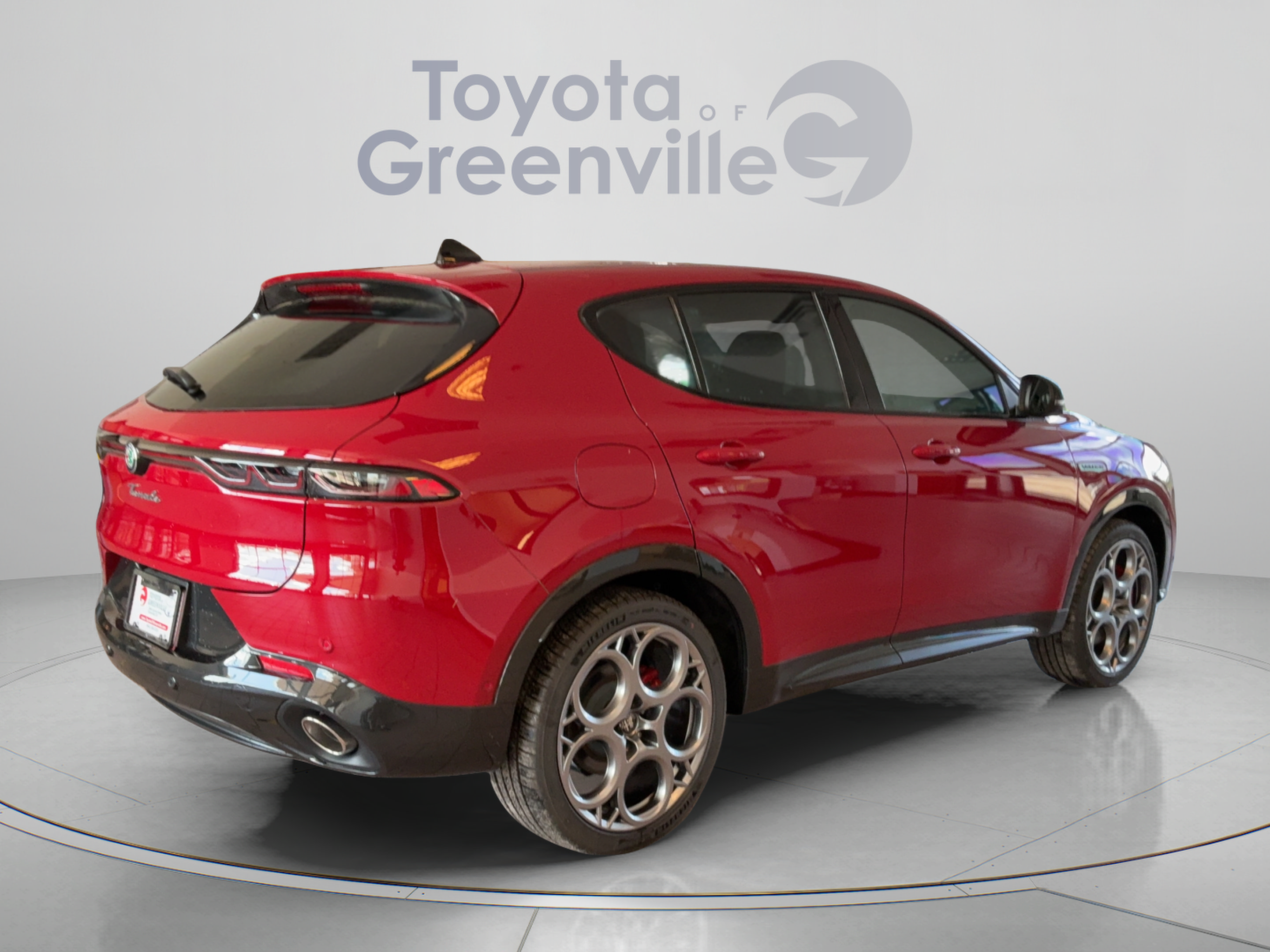 Used 2024 Alfa Romeo Tonale Veloce w/ Active Assist Package AWD/4WD image 6