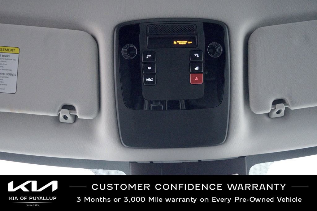 Used 2024 Kia Carnival EX FWD image 25