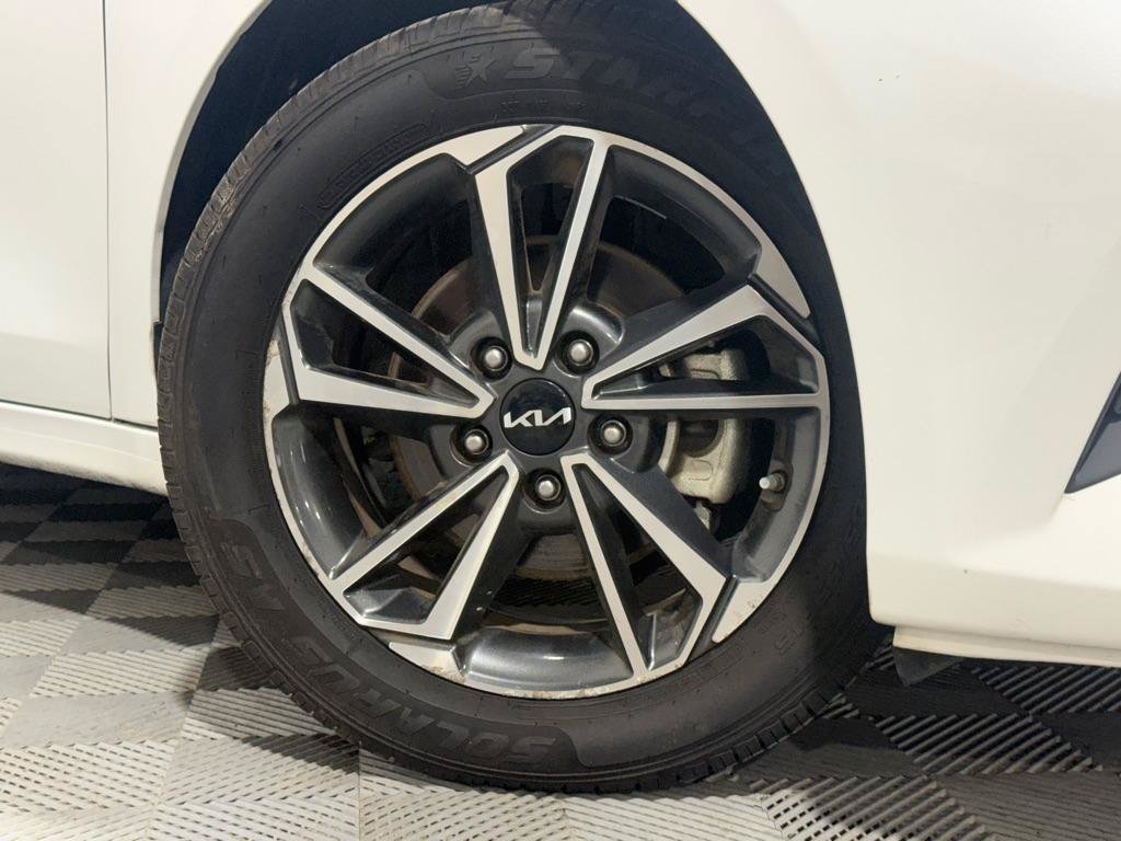 Used 2023 Kia Forte LXS w/ LXS Technology Package FWD image 40