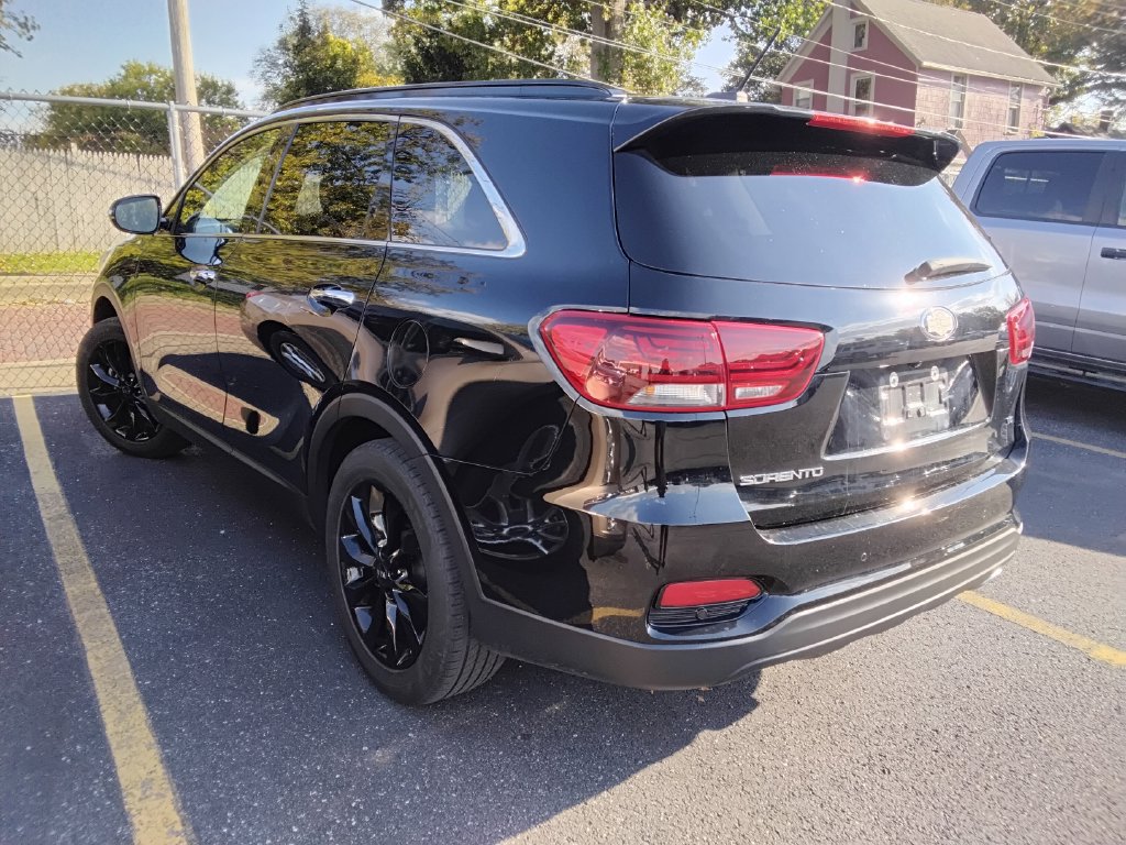 Used 2020 Kia Sorento S FWD image 5