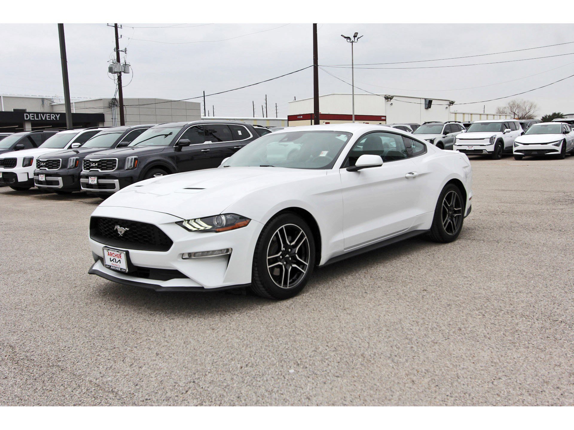 Used 2021 Ford Mustang Premium image 3